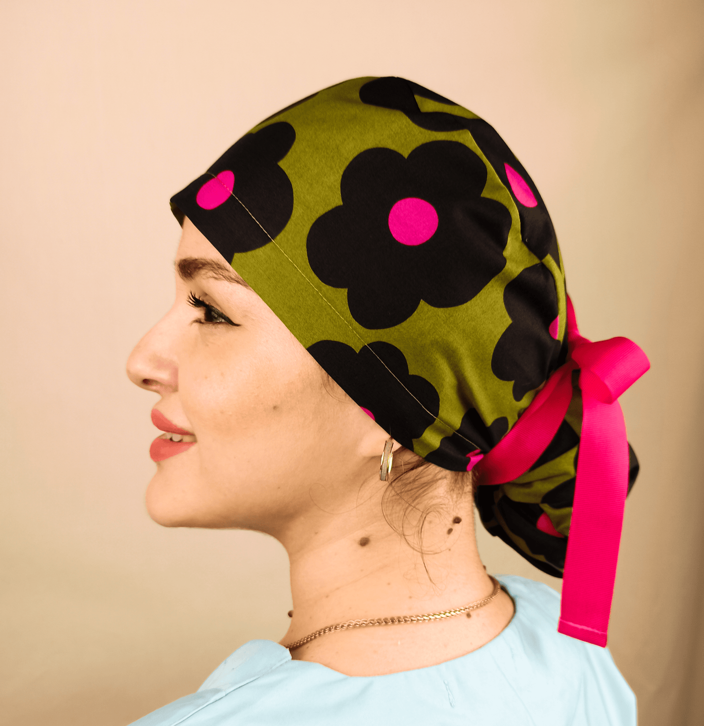 Daisies Scrub Caps For Women Ponytail Custom Name Embroidery. - [scrub_hat]-[scrub_cap_for_women]-[surgical_cap]