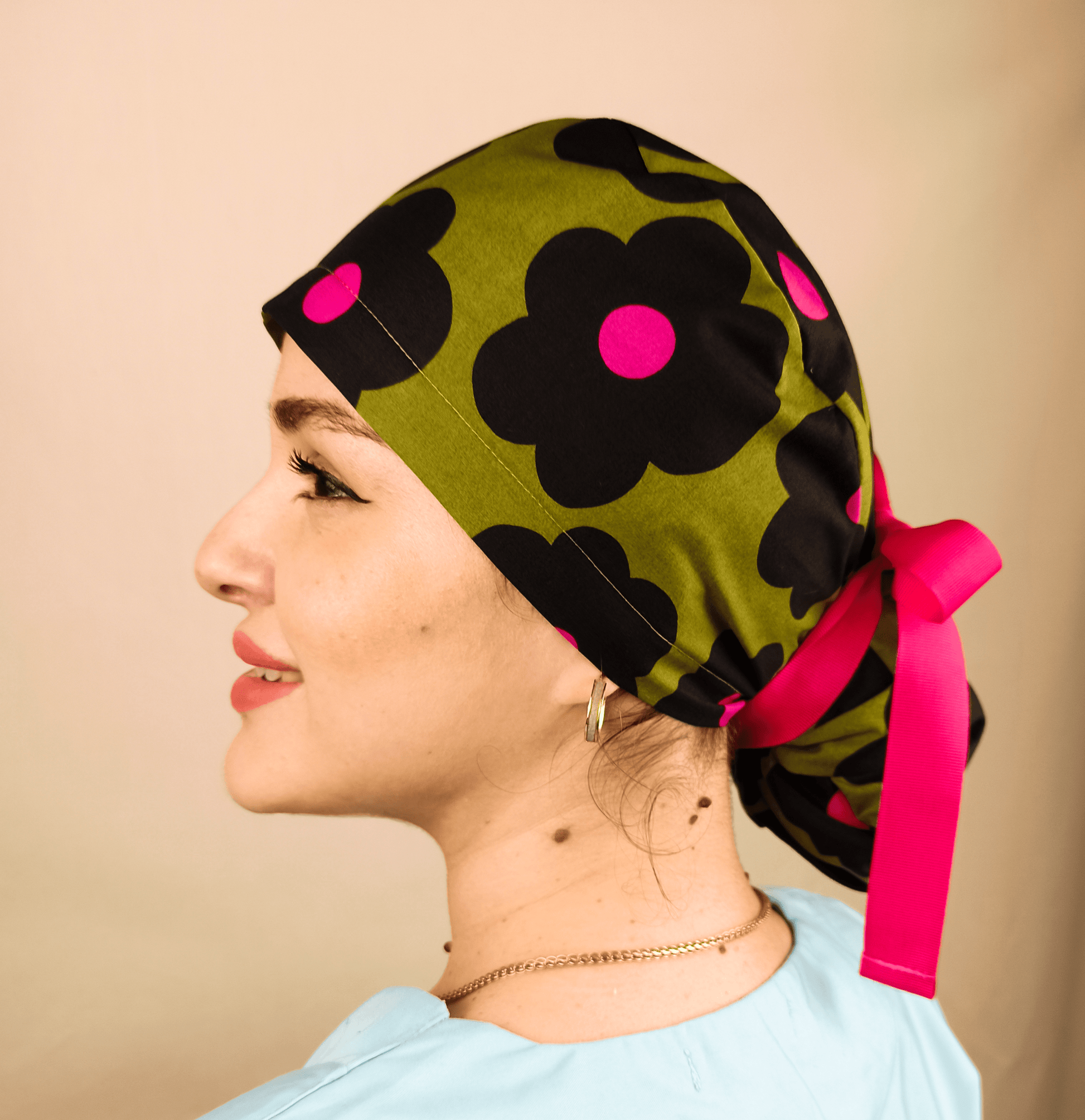 Daisies Scrub Caps For Women Ponytail Custom Name Embroidery. - [scrub_hat]-[scrub_cap_for_women]-[surgical_cap]